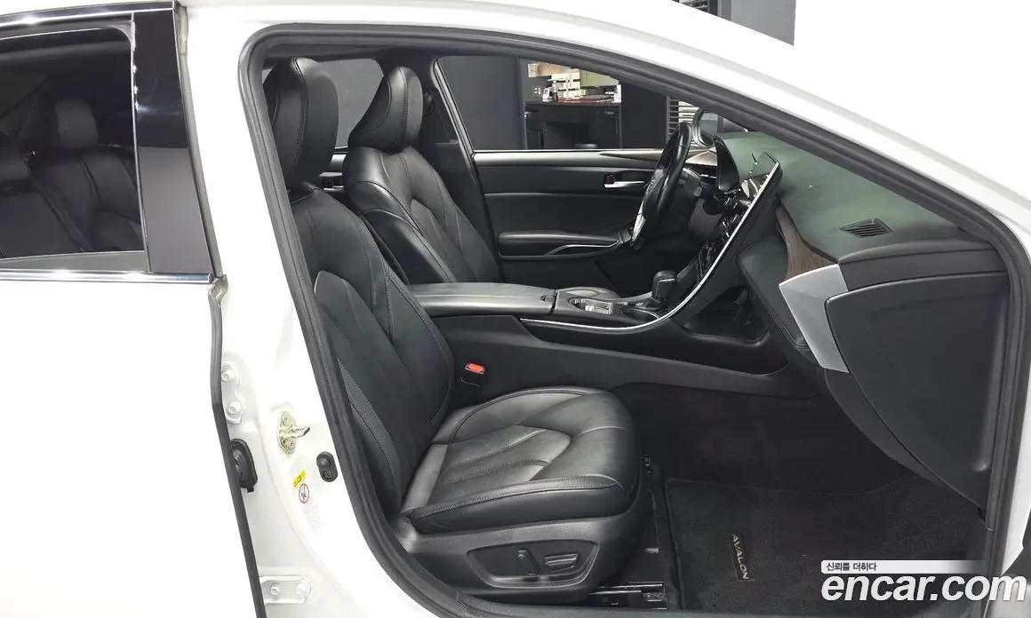 Toyota Avalon 2019 2.5 АКПП, фото 16