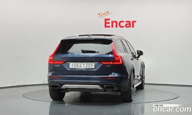 Volvo V60 2020 2.0 АКПП, миниатюра 4 Volvo V60 2020 2.0 АКПП, миниатюра 4