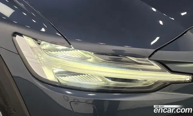 Volvo V60 2020 2.0 АКПП, миниатюра 8 Volvo V60 2020 2.0 АКПП, миниатюра 8