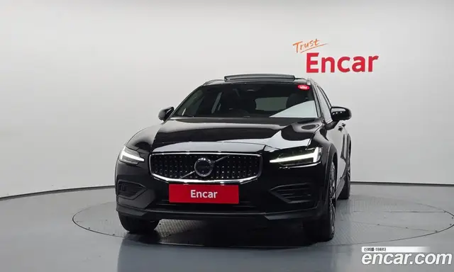 Volvo V60 2025 2.0 АКПП, миниатюра 3