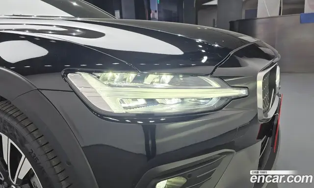 Volvo V60 2025 2.0 АКПП, миниатюра 8