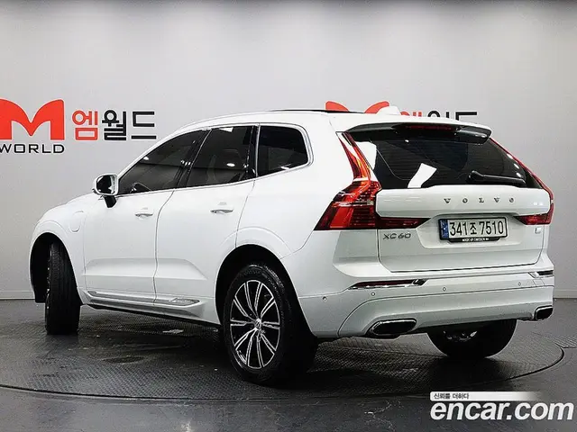 Volvo XC60 2021 2.0 АКПП, миниатюра 2
