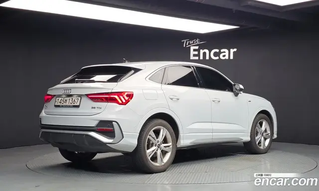 Audi Q3 2023 2.0 АКПП, миниатюра 2 Audi Q3 2023 2.0 АКПП, миниатюра 2