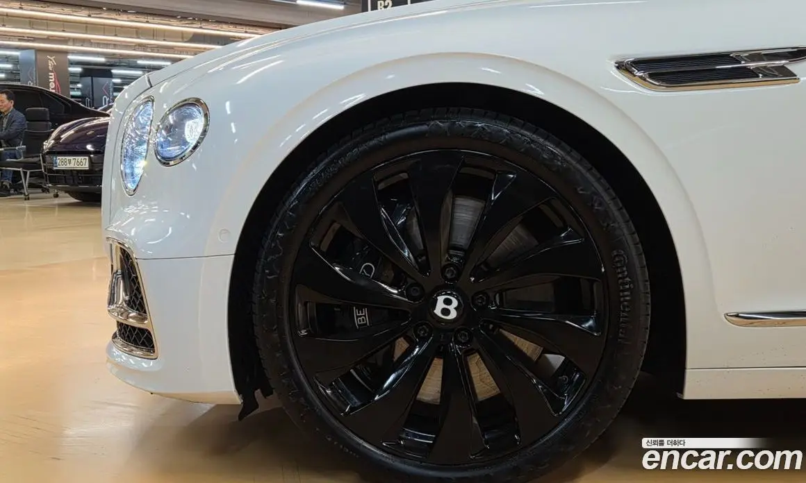 Bentley Flying Spur 2020 6.0 АКПП, фото 18