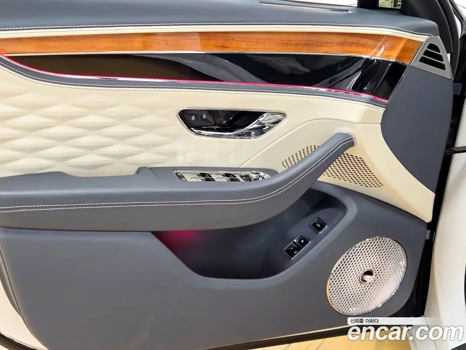 Bentley Flying Spur 2020 6.0 АКПП, фото 7