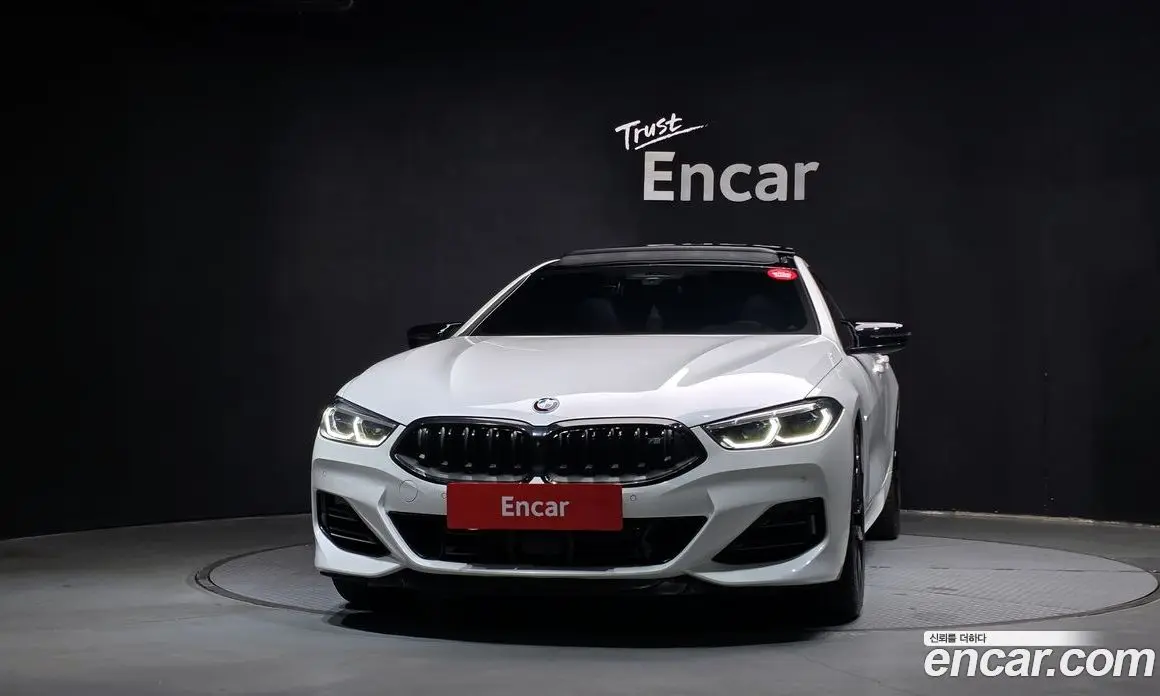 BMW 8 серия 2023 4.4 АКПП, фото 3