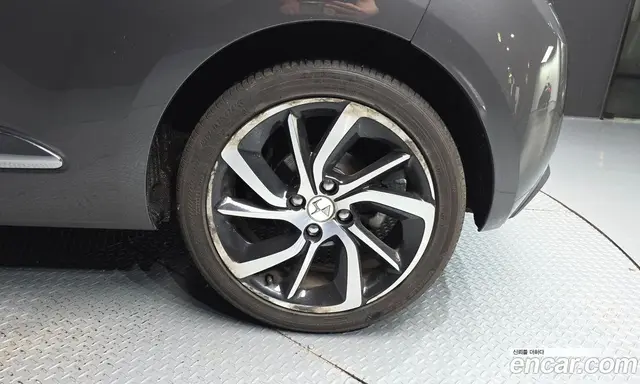 Citroen DS3 2018 1.6 АКПП, миниатюра 6