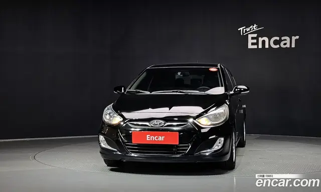 Hyundai Accent 2013 1.6 АКПП, миниатюра 3