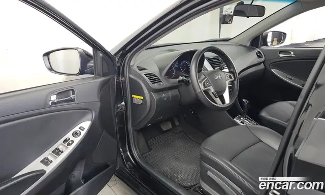 Hyundai Accent 2013 1.6 АКПП, миниатюра 10