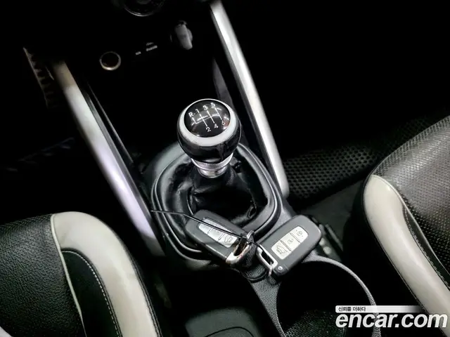Hyundai Veloster 2014 1.6 МКПП, миниатюра 12