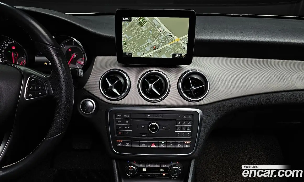 Mercedes-Benz GLA-Class 2017 2.1 АКПП, фото 14