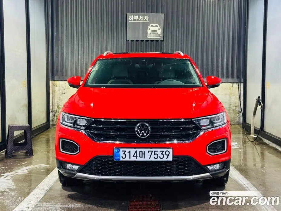 Volkswagen T-Roc 2021 2.0 АКПП, фото 1 Volkswagen T-Roc 2021 2.0 АКПП, фото 1