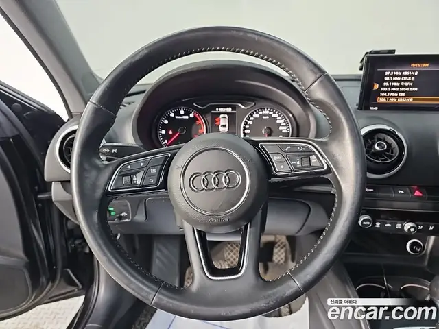 Audi A3 2018 2.0 АКПП, миниатюра 9