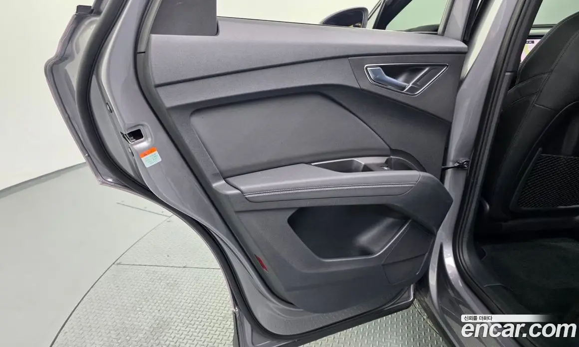 Audi Q4 e-tron 2025 0.2 АКПП, фото 15