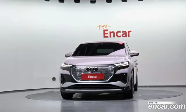 Audi Q4 e-tron 2025 0.2 АКПП, миниатюра 3