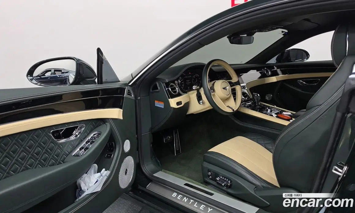 Bentley Continental 2020 4.0 АКПП, фото 12