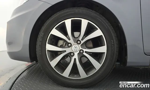 Hyundai Accent 2014 1.6 АКПП, миниатюра 5