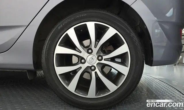 Hyundai Accent 2014 1.6 АКПП, миниатюра 7