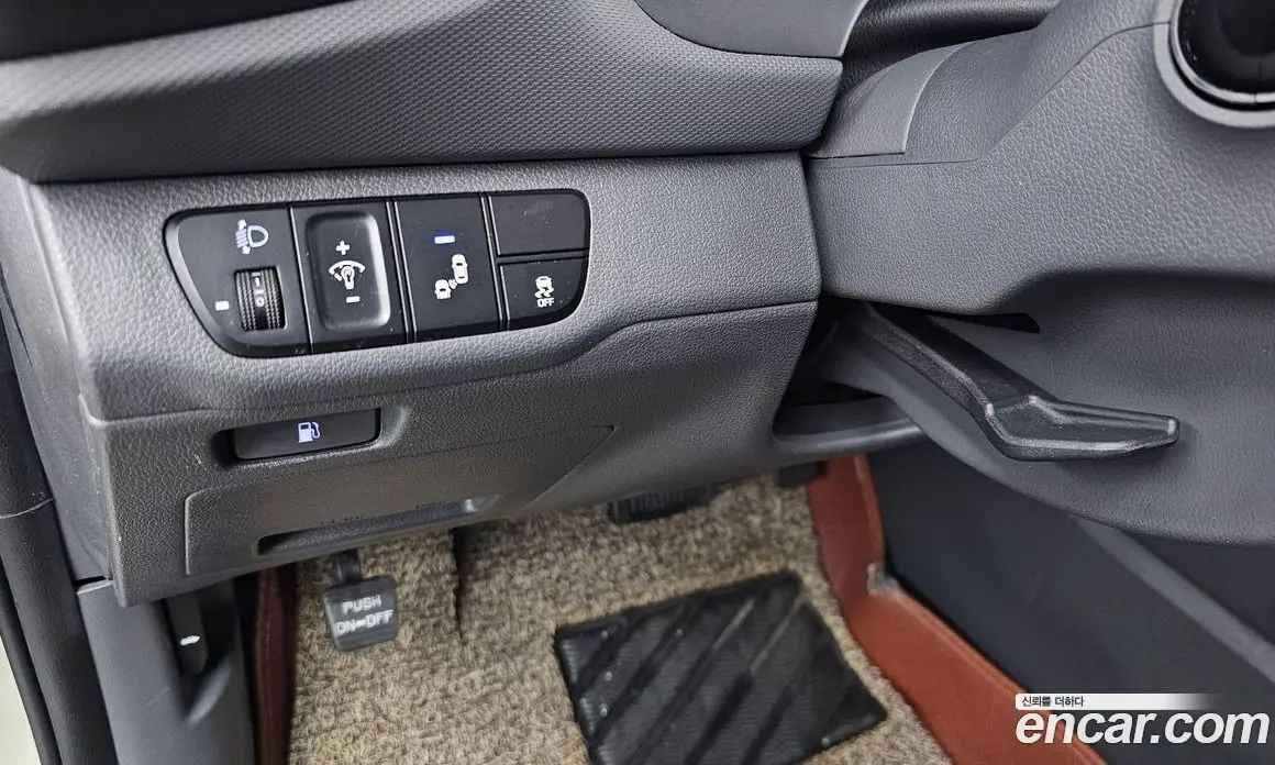 Hyundai Ioniq 2016 1.6 АКПП, фото 20