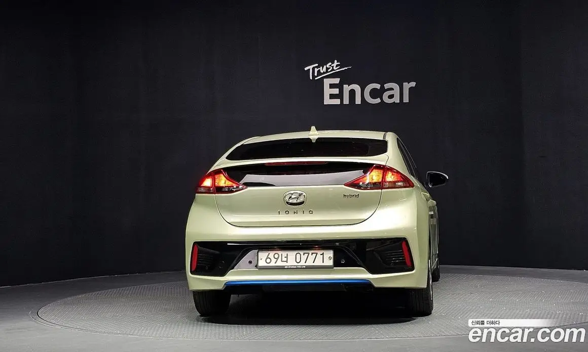 Hyundai Ioniq 2016 1.6 АКПП, фото 4