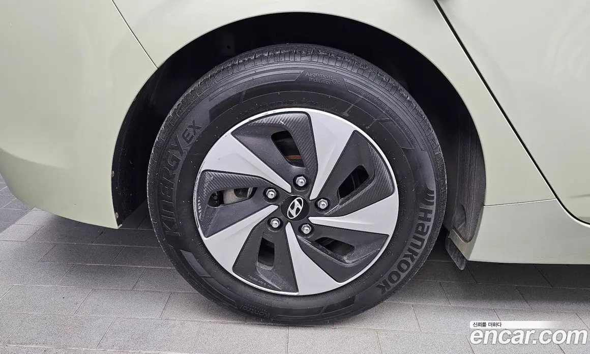 Hyundai Ioniq 2016 1.6 АКПП, фото 5