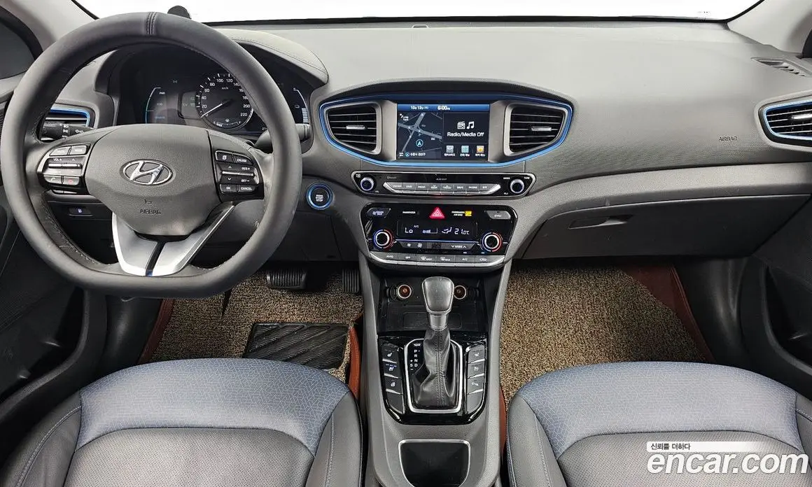 Hyundai Ioniq 2016 1.6 АКПП, фото 10