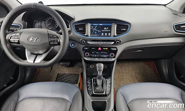 Hyundai Ioniq 2016 1.6 АКПП, миниатюра 10