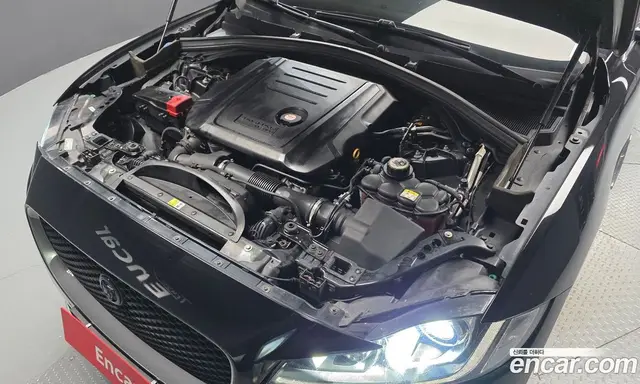 Jaguar F-Pace 2018 2.0 АКПП, миниатюра 6 Jaguar F-Pace 2018 2.0 АКПП, миниатюра 6
