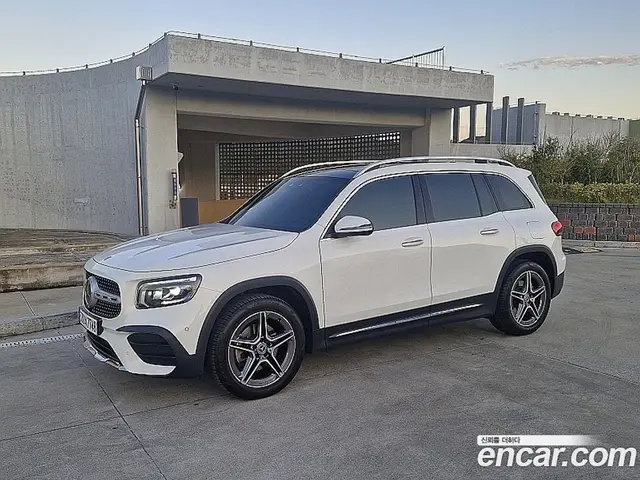 Mercedes-Benz GLB-Class 2022 2.0 АКПП, миниатюра 2