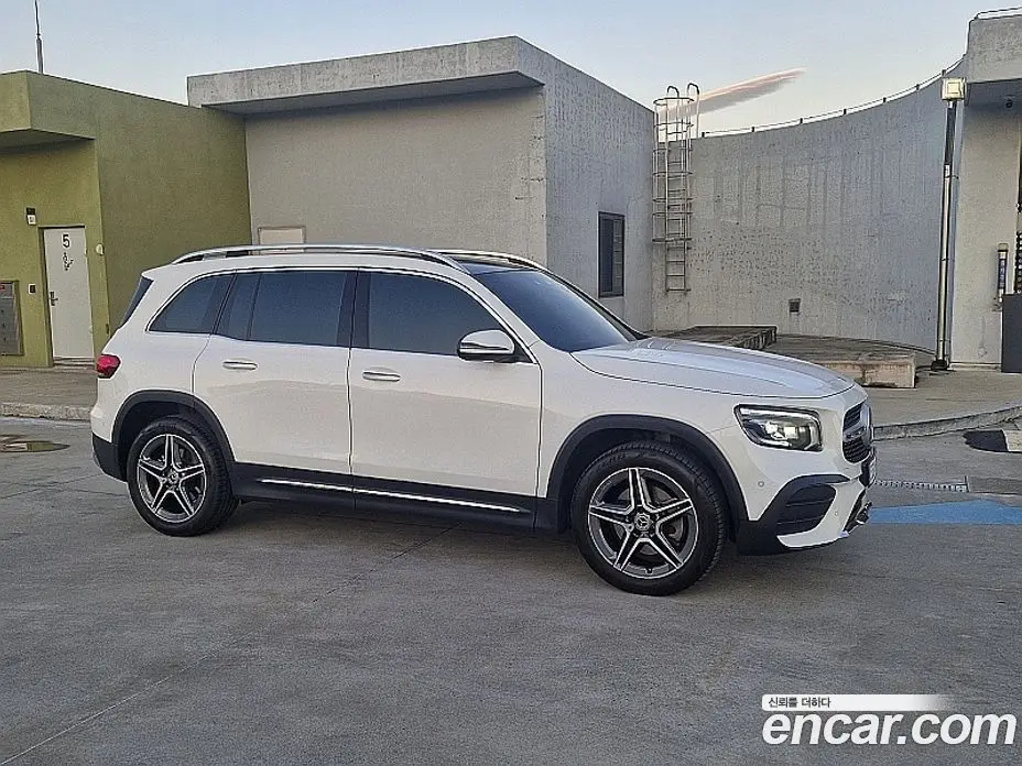 Mercedes-Benz GLB-Class 2022 2.0 АКПП, фото 3