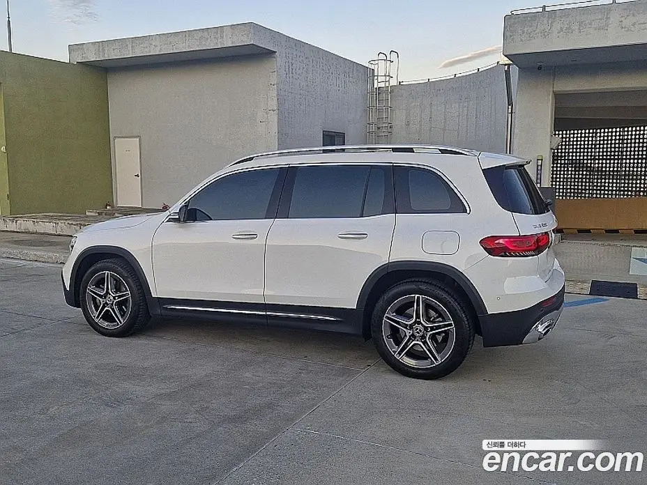 Mercedes-Benz GLB-Class 2022 2.0 АКПП, фото 4