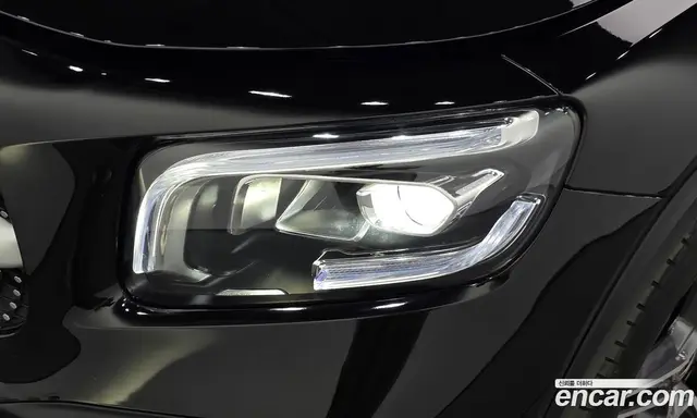 Mercedes-Benz GLB-Class 2022 2.0 АКПП, миниатюра 7