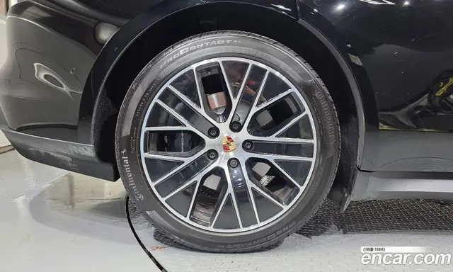 Porsche Taycan 2026 0.1 АКПП, миниатюра 7