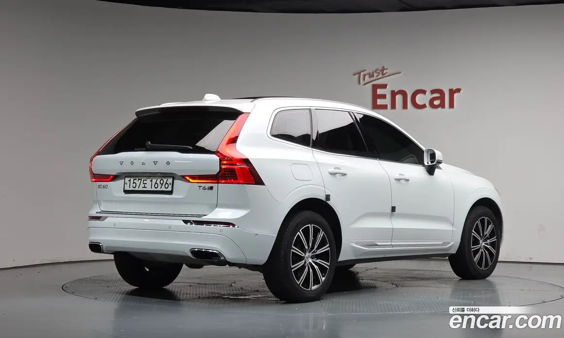 Volvo XC60 2020 2.0 АКПП, фото 1 Volvo XC60 2020 2.0 АКПП, фото 1