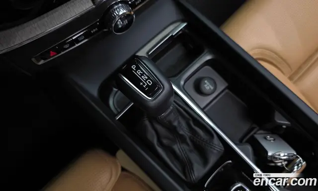 Volvo XC60 2020 2.0 АКПП, миниатюра 11 Volvo XC60 2020 2.0 АКПП, миниатюра 11