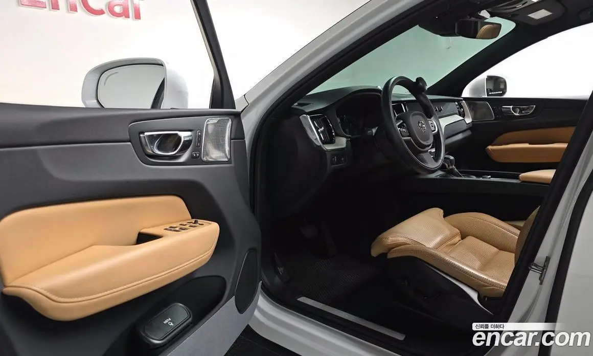 Volvo XC60 2020 2.0 АКПП, фото 12 Volvo XC60 2020 2.0 АКПП, фото 12
