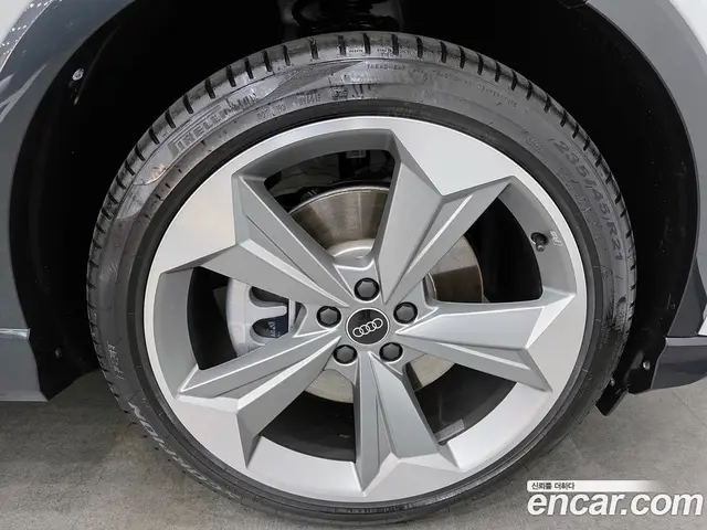 Audi Q4 e-tron 2026 0.2 АКПП, миниатюра 5 Audi Q4 e-tron 2026 0.2 АКПП, миниатюра 5