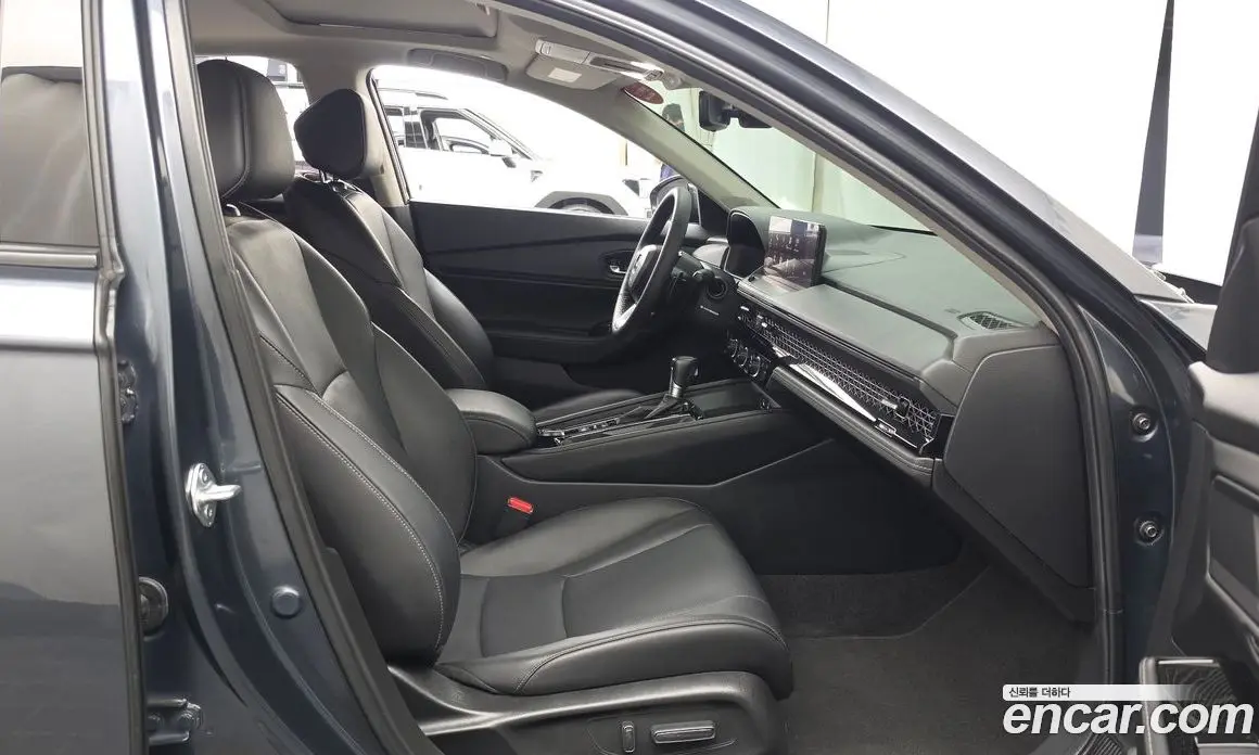 Honda Accord 2023 2.0 АКПП, фото 17
