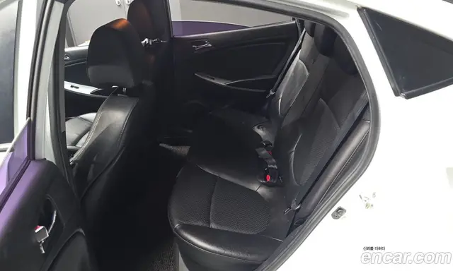 Hyundai Accent 2012 1.6 АКПП, миниатюра 11