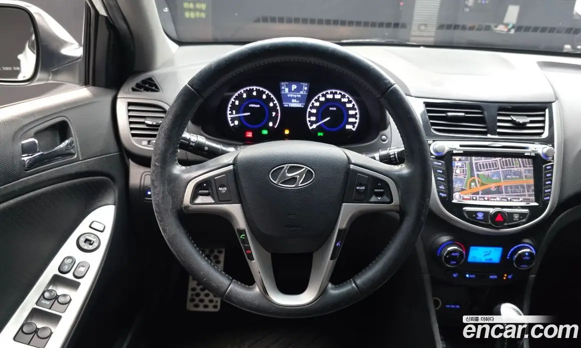 Hyundai Accent 2012 1.6 АКПП, фото 13