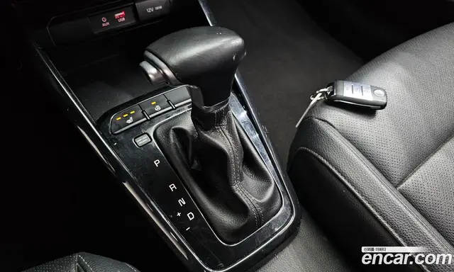 Kia Stonic 2017 1.6 АКПП, миниатюра 12