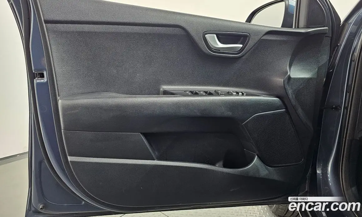 Kia Stonic 2017 1.6 АКПП, фото 14