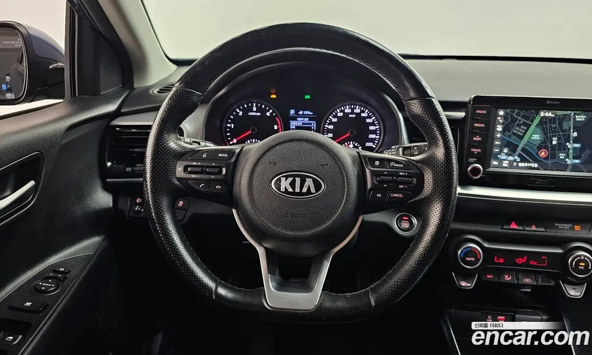 Kia Stonic 2017 1.6 АКПП, фото 20