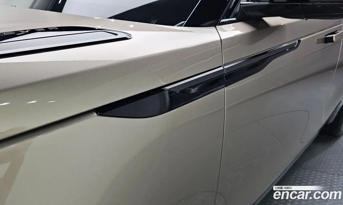 Land Rover Range Rover Velar 2025 2.0 АКПП, фото 20