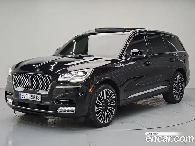 Lincoln Aviator, 2023, 56 820 км