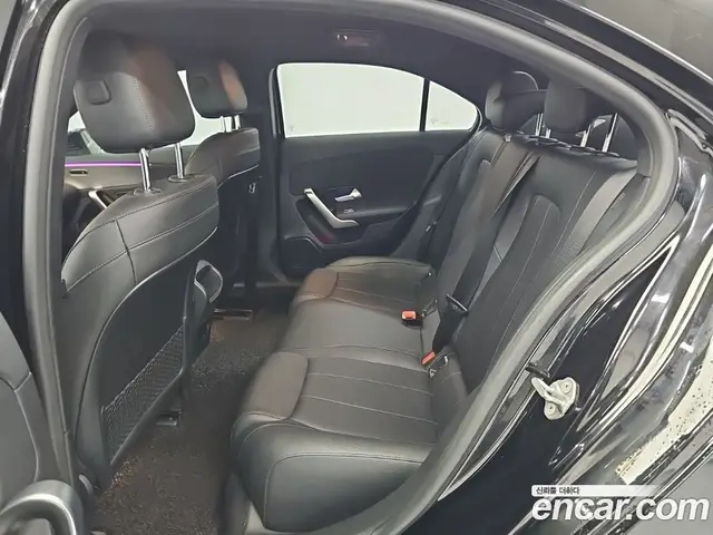 Mercedes-Benz A-Class 2021 2.0 АКПП, миниатюра 12
