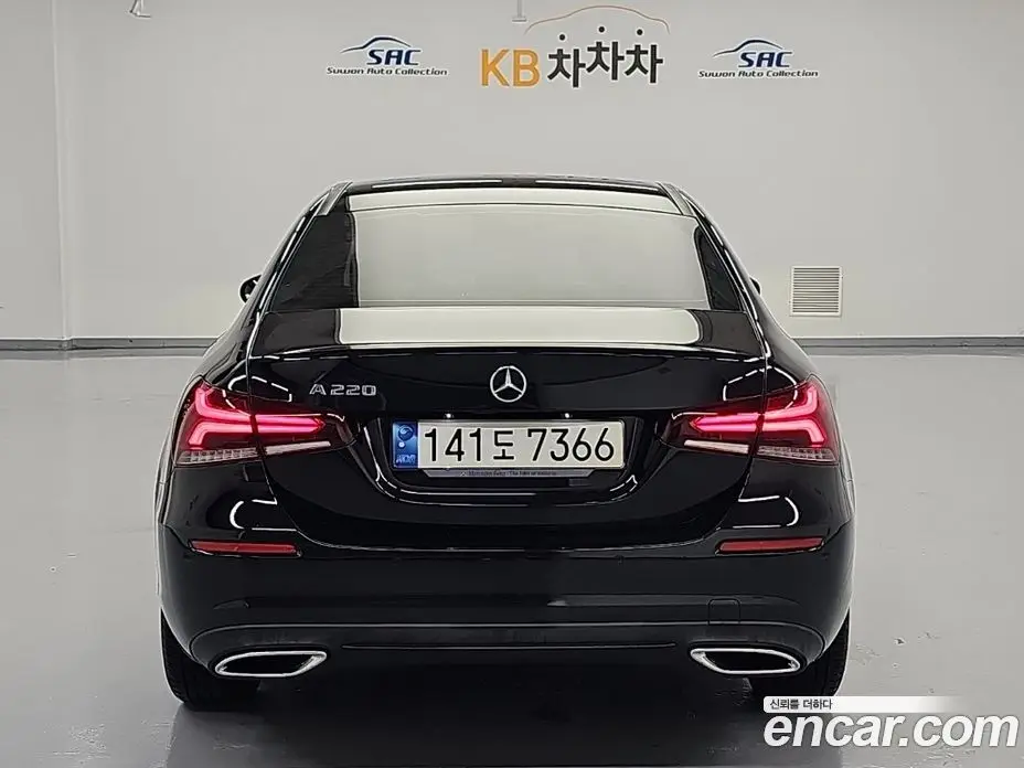 Mercedes-Benz A-Class 2021 2.0 АКПП, фото 4