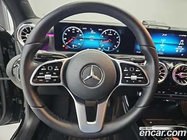Mercedes-Benz A-Class 2021 2.0 АКПП, миниатюра 9