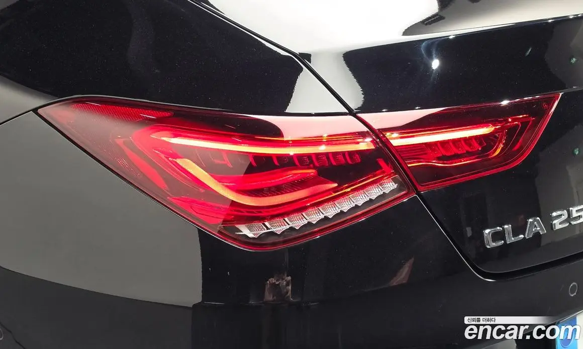 Mercedes-Benz CLA-Class 2023 2.0 АКПП, фото 9