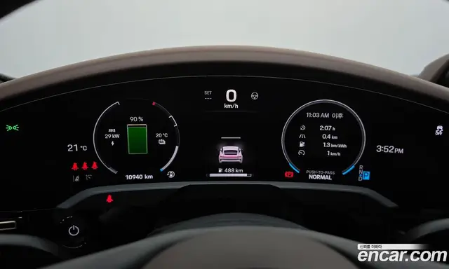 Porsche Taycan 2025 0.1 АКПП, миниатюра 11